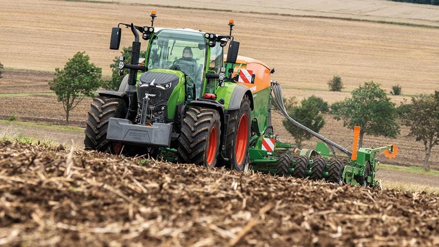 Tractor Mat - Fendt 700 Series (AA17) - | Tractor Floor Mat, Fitted With Granulated Backing, Edged With Black Nylon Binding - 1Pc Floor Mat Only